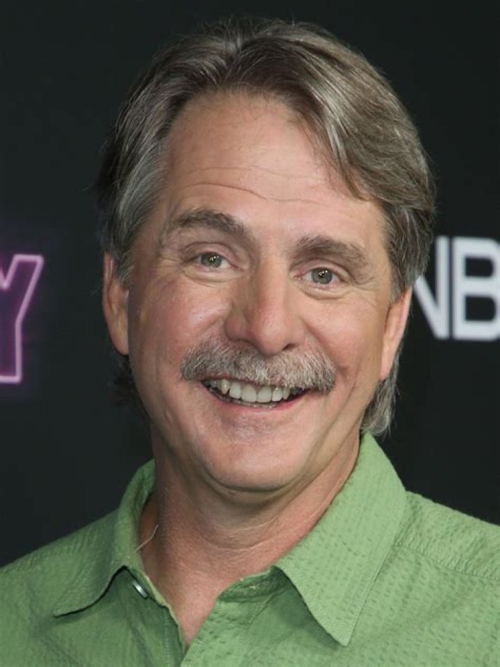 Fame | Jeff Foxworthy net worth and salary income estimation Jan, 2024