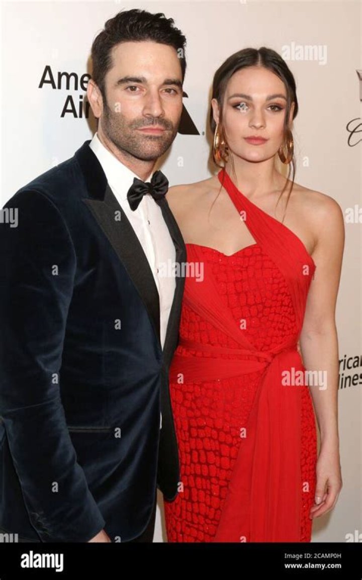 Sophie Skelton Boyfriend ‘Jeff Gum’ Wiki, Bio, Age, Height, Ethnicity, Movies And TV Shows, Net Worth