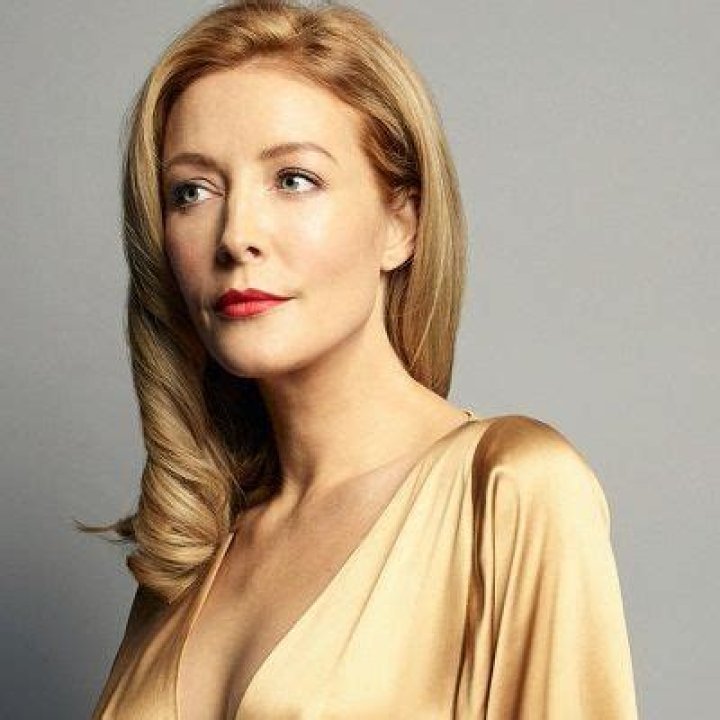 Jennifer Finnigan- Everything You Need to Know About Her