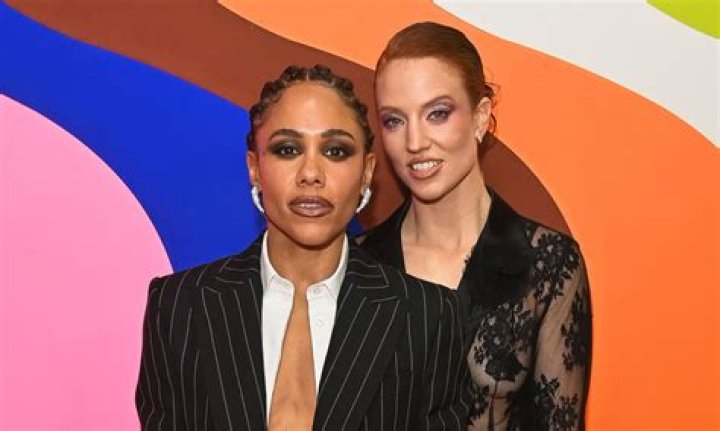 Jess Glynne Boyfriend: Is Jess Glynne married?