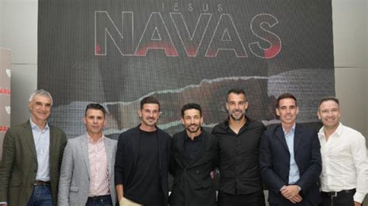 Jesus Navas’s Wife: Who is Jesus Navas Dating?