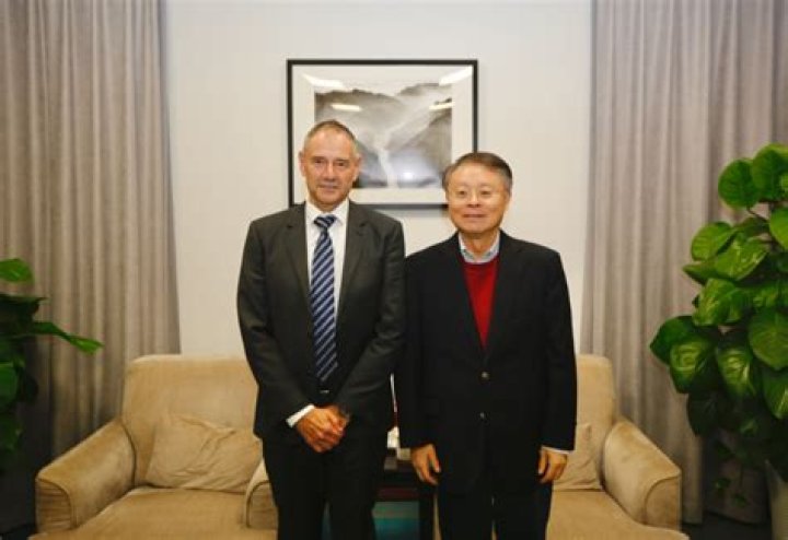 Jiang Zemin Children: Meet Jiang Mianheng And Jiang Miankang