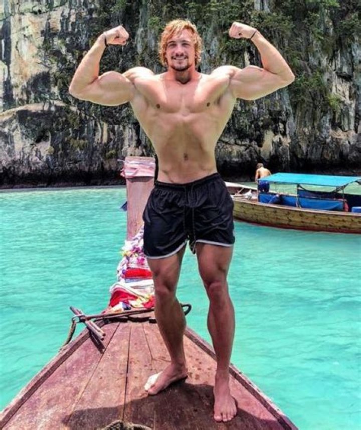 Jo Lindner Age, Height, Weight