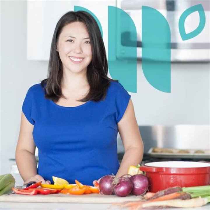 Joanne Ozug Net Worth 2024, Age, Height, Bio, Birthday, Wiki!