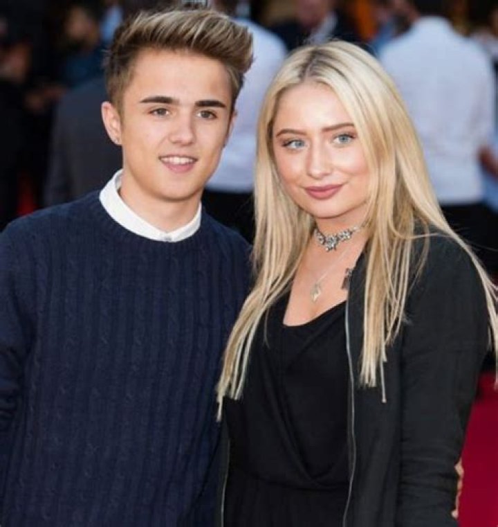 Joe Weller’s Girlfriend: Who is Joe Weller Dating?