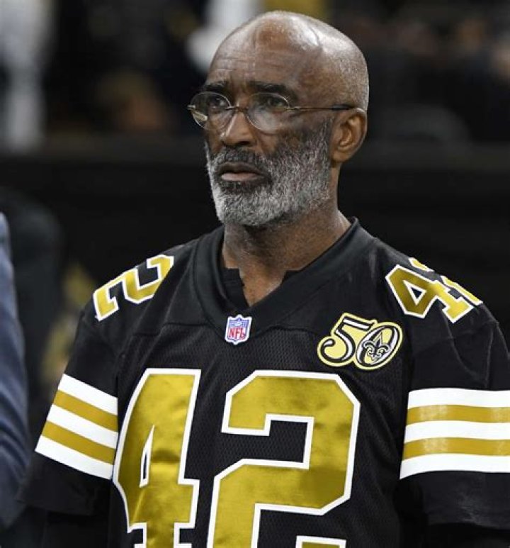 Fame | John Gilliam net worth and salary income estimation Jan, 2024