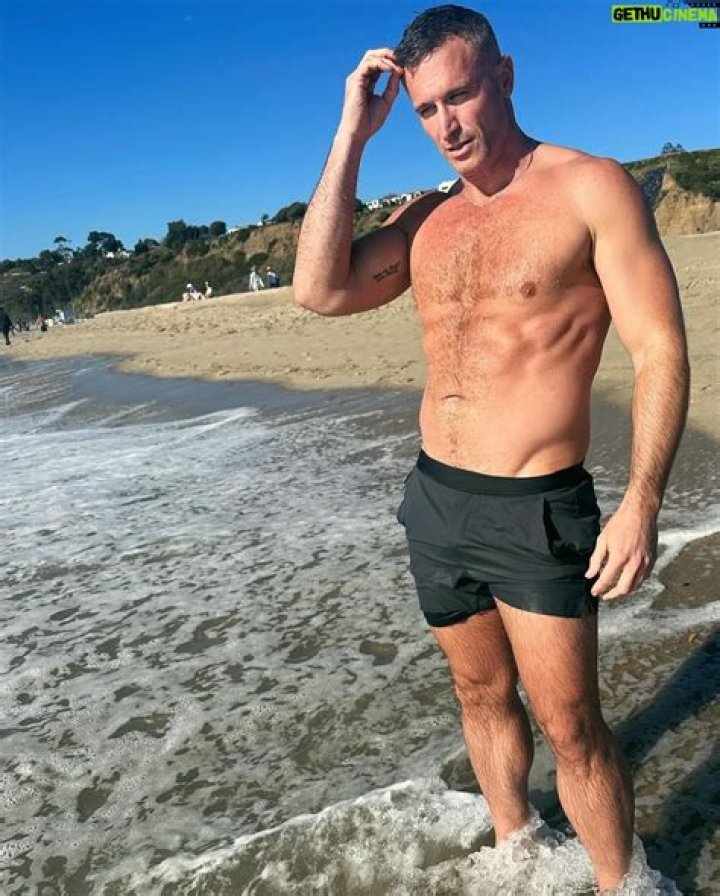 Fame | John Hill (actor) net worth and salary income estimation Jan, 2024