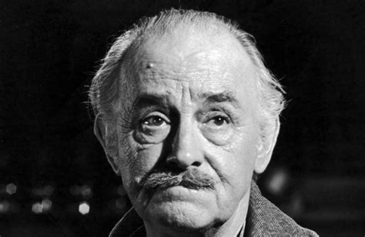 John Qualen Net Worth, Age, Height, Bio, Birthday, Wiki!