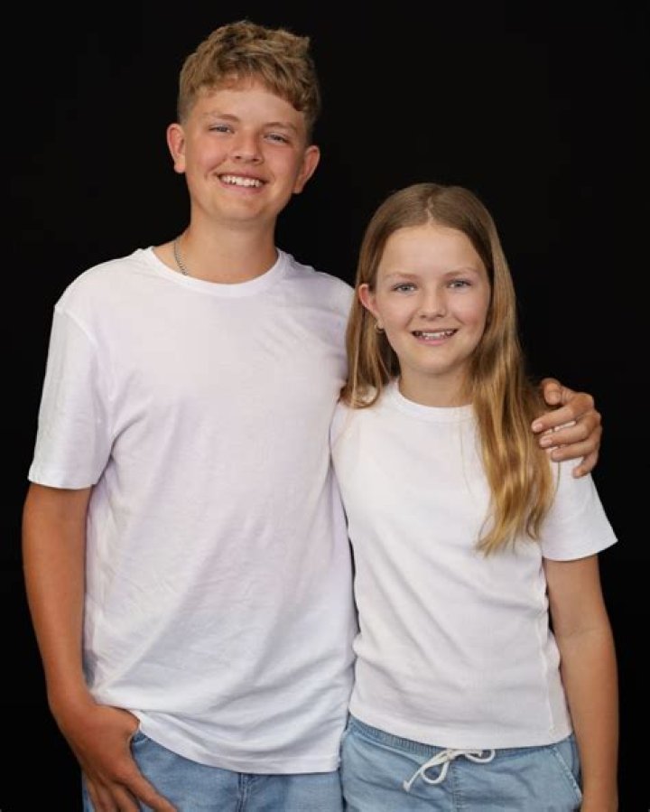 John Schneider Siblings: Meet His 2 Siblings