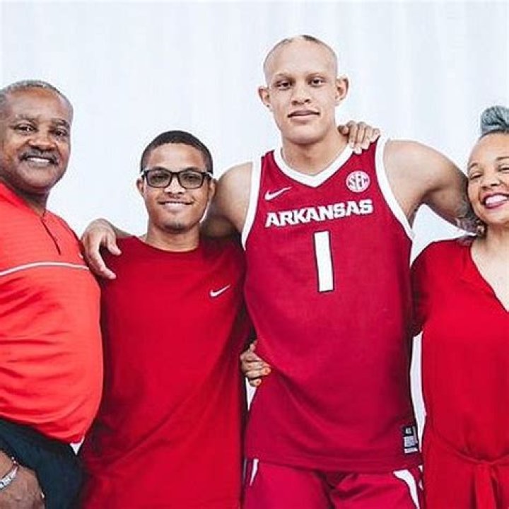 Jordan Walsh Wife: Is Jordan Walsh Married?