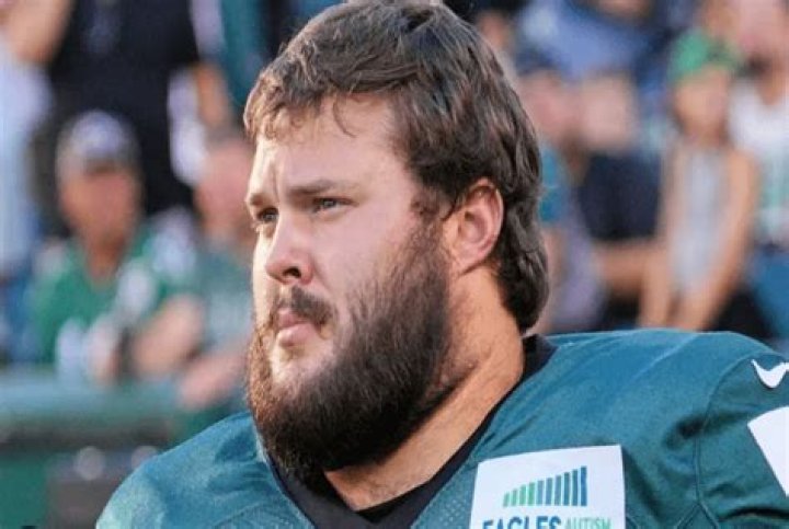 Josh Sills Height: How Tall Is Josh Sills?