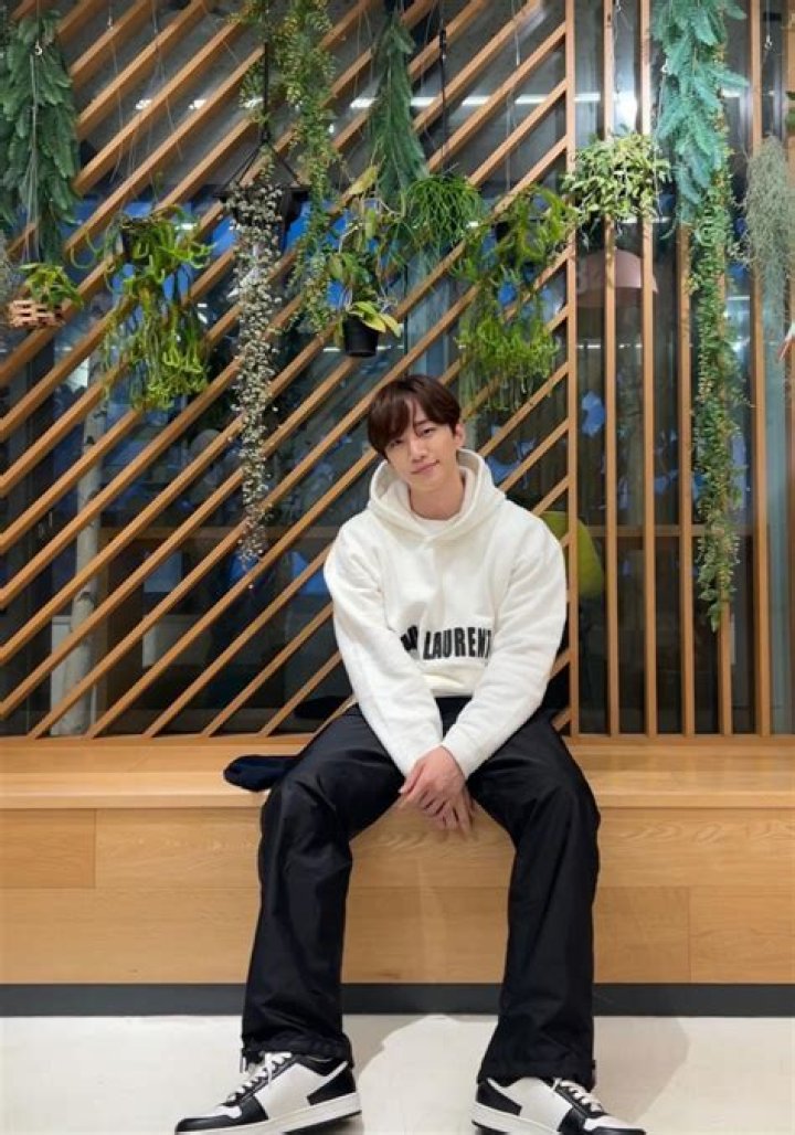 Junho From 2PM Is Featured In The Subway Korea Latest Commercial