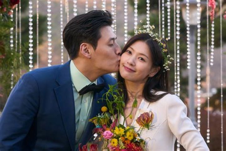 Kang Ha Neul Girlfriend: Who Is Kang Ha Neul Girlfriend?