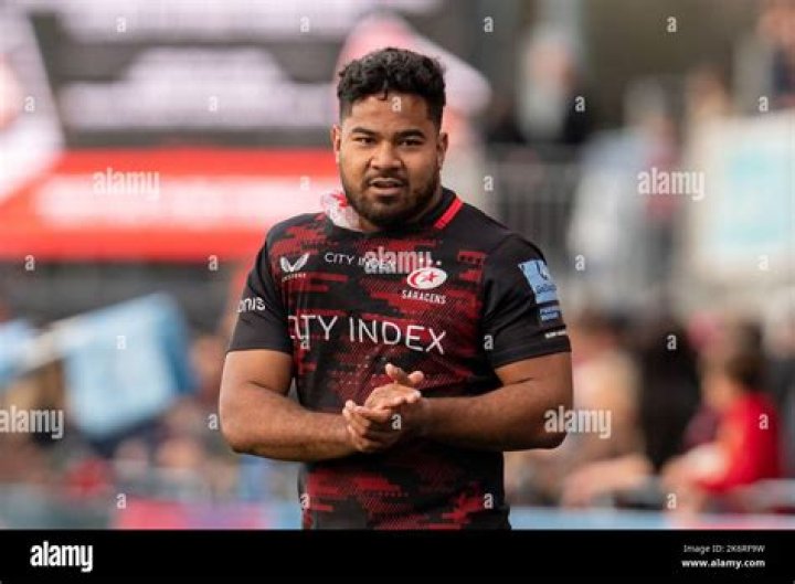 Kapeli Pifeleti- Wiki, Age, Height, Girlfriend, Net Worth, Ethnicity, Career