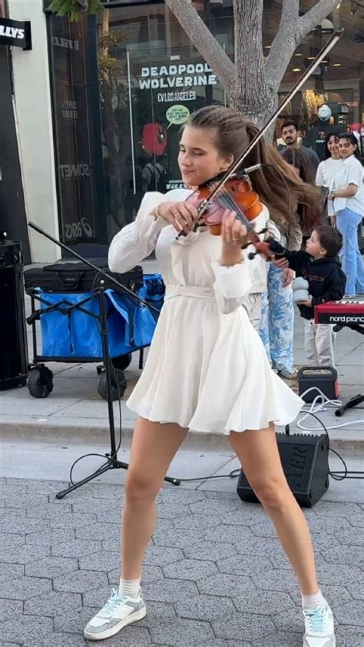 Karolina Protsenko- Wiki, Age, Height, Boyfriend, Dating, Net Worth