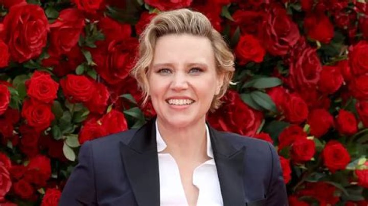 Kate McKinnon Biography: Net Worth, Instagram, Age, Wife, Height, Movies & TV Shows, Partner, Girlfriend, Feminist, SNL, Spouse