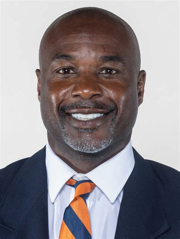 Fame | Keith Gaither net worth and salary income estimation Apr, 2024