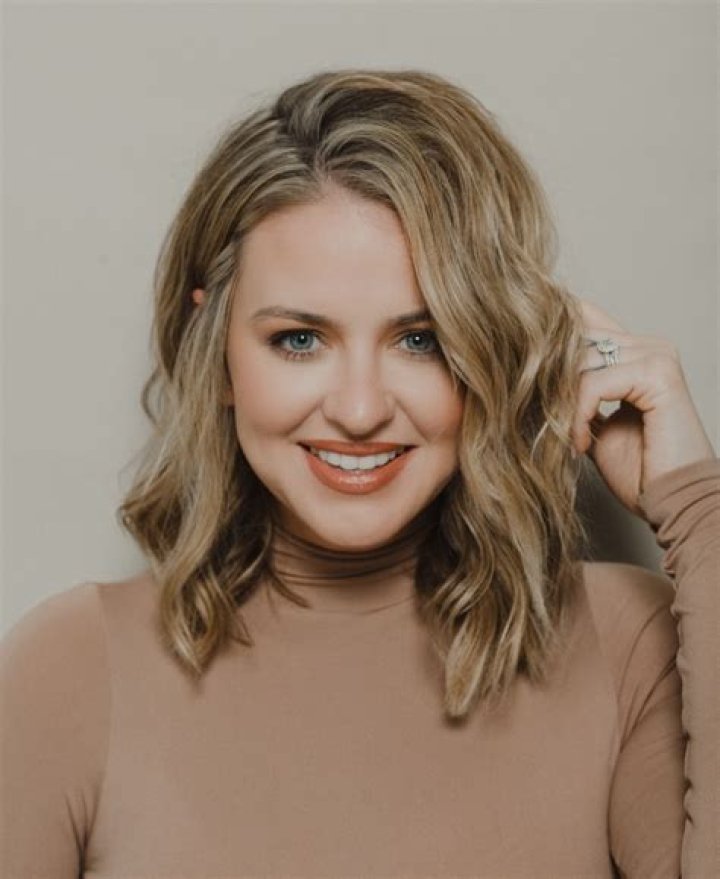 Kristen Ledlow- Age, Height, Net Worth, Husband, Career, Nationality