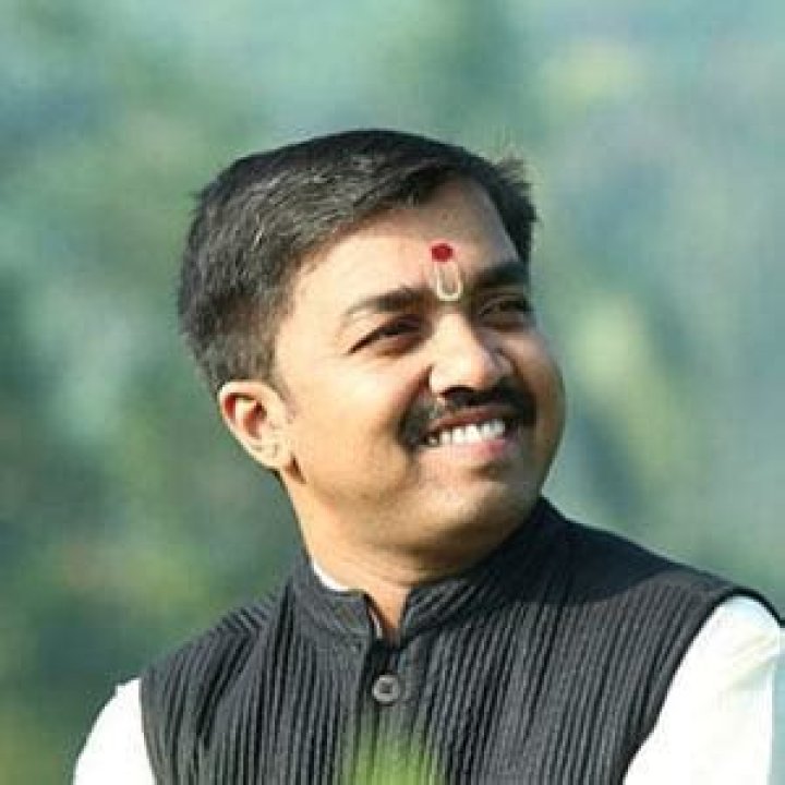 Kuldeep Pai Net Worth, Age, Height, Bio, Birthday, Wiki!