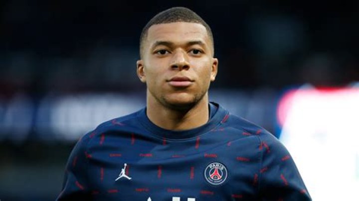 Kylian Mbappe- Wiki, Age, Height, Wife, Net Worth, Ethnicity, Career