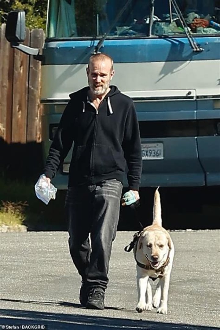 Lara Flynn Boyle- Bio, Age, Net Worth, Husband, Height, Career