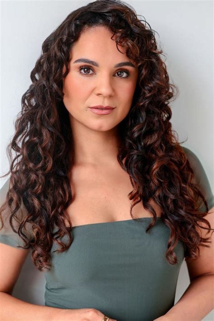 Lara Silva Net Worth 2024, Age, Height, Bio, Birthday, Wiki!