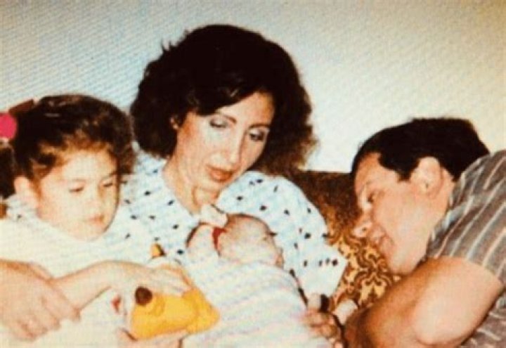 Laura Bozzo Bio, Age, Height, Career, Husband, Children, Net Worth