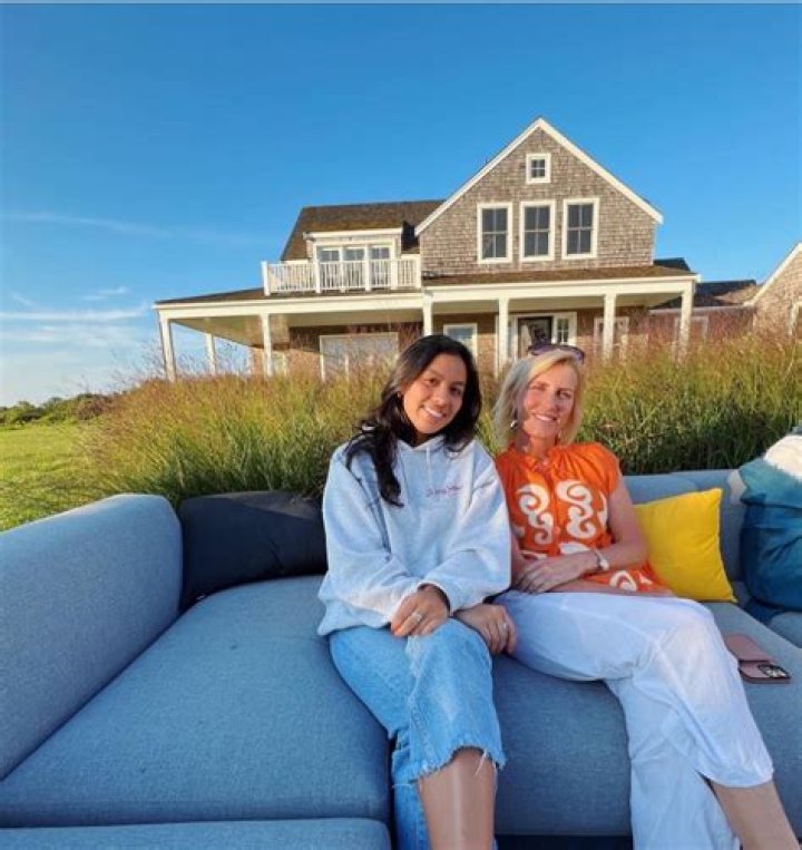 Meet James Frederick Ingraham III And Anne Caroline