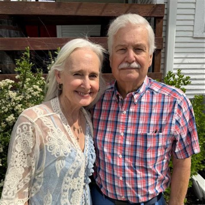 Married, Husband, Age, Family & Facts