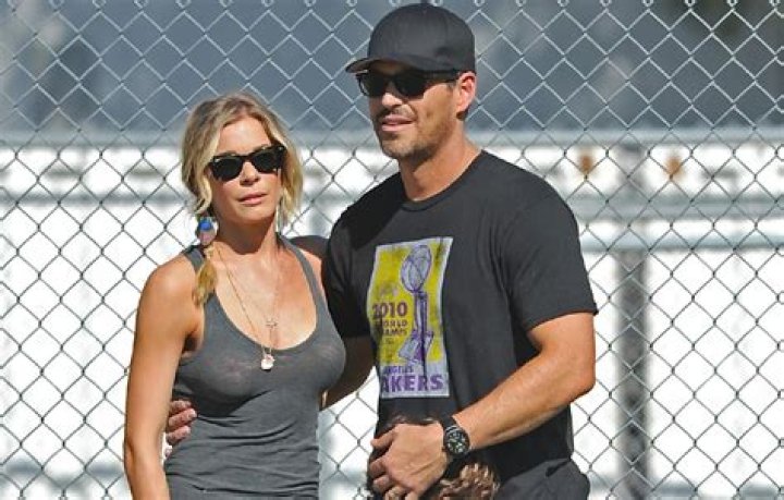 LeAnn Rimes and Eddie Cibrian Spotted At Sons’ Baseball Game In Calabasas (PHOTOS)