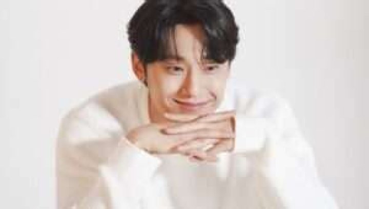 Lee Do-hyun Biography: TV Shows, Age, Net Worth, Instagram, Birthday, Movies, Girlfriend, Height, Family