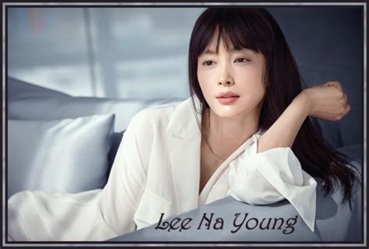Who is Lee Na-young? Wiki, Age, Height, Net Worth, Husband, Marriage