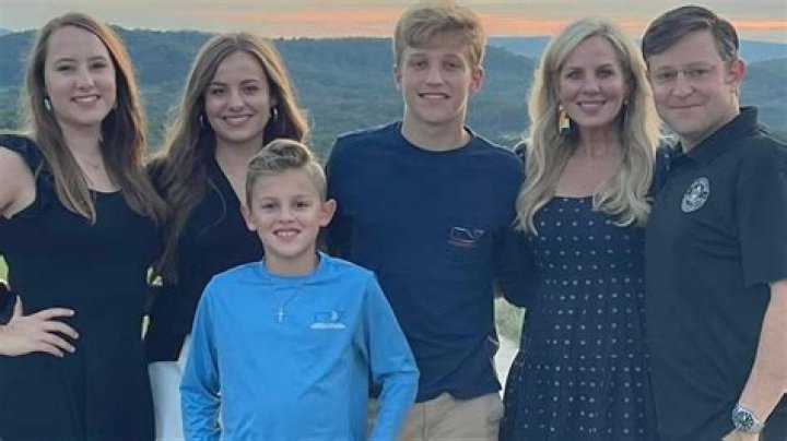 Liam Kelly Bio, Parents, Wife, Children, Siblings, Net Worth