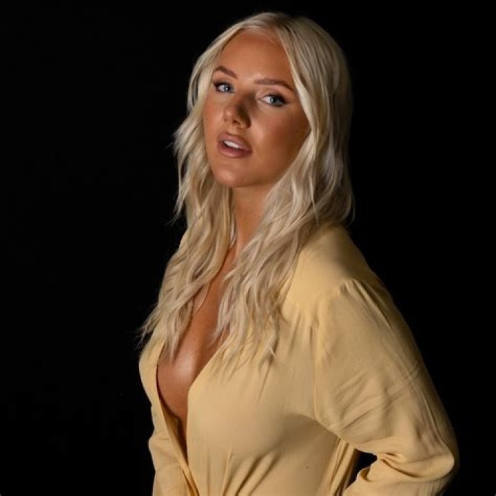 Linn Ahlborg - Net Worth, Age, Height, Birthday, Bio, Wiki!