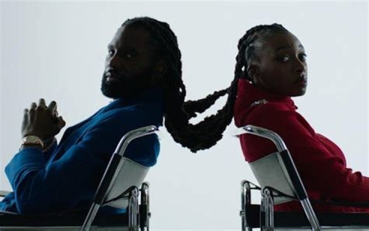 Little Simz Siblings: Does Little Simz have siblings?