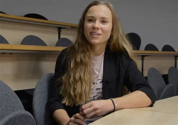 Loana Lecomte Taille Poids