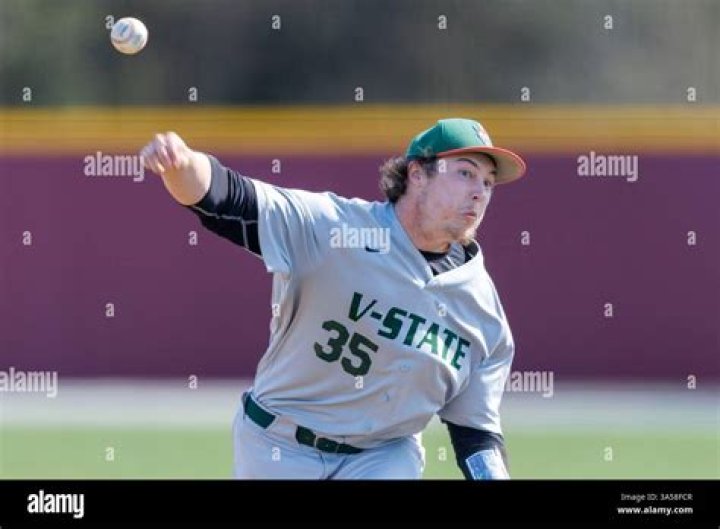 Logan Darnell Net Worth 2024, Age, Height, Bio, Birthday, Wiki!