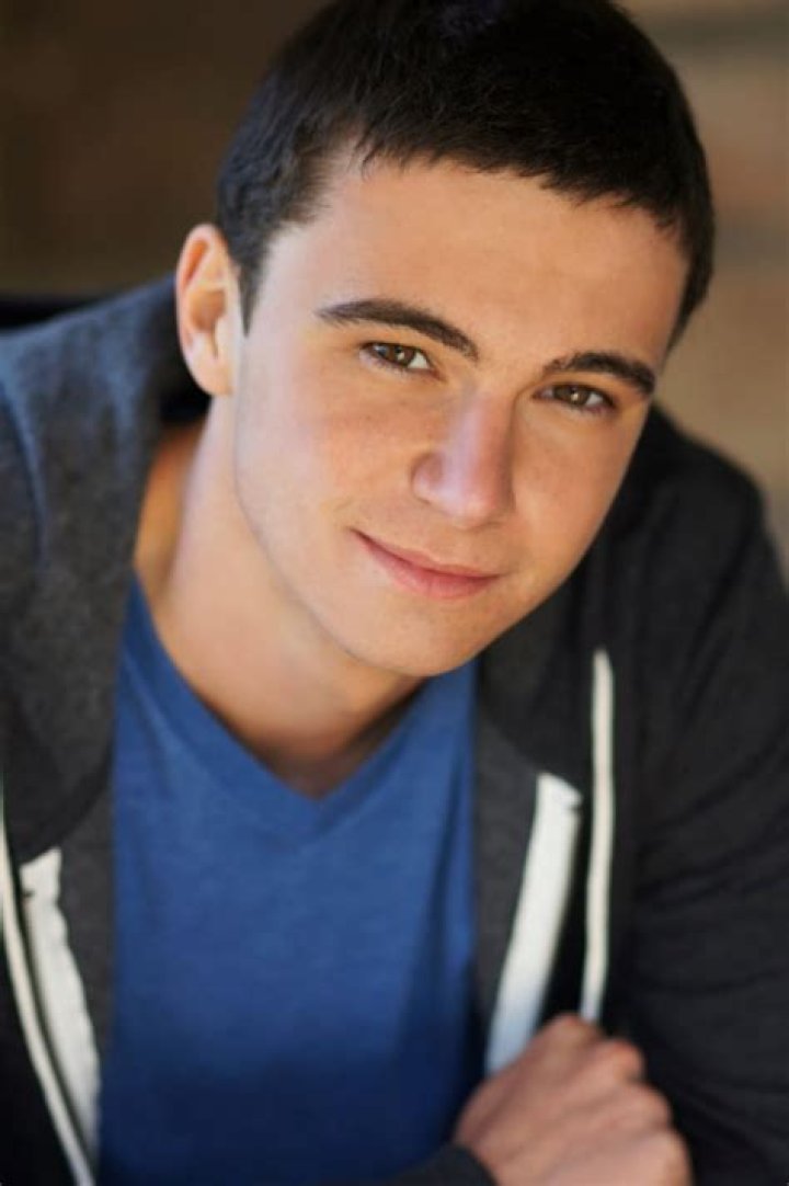 Fame | Logan Manus net worth and salary income estimation Apr, 2024