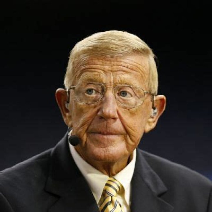 Lou Holtz Controversy: What Did The Former Notre Dame Coach Say? Backlash & Remark