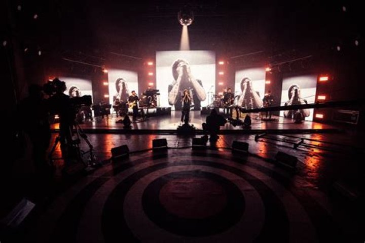 Louis Tomlinson live from London is Veeps best selling live stream of 2020