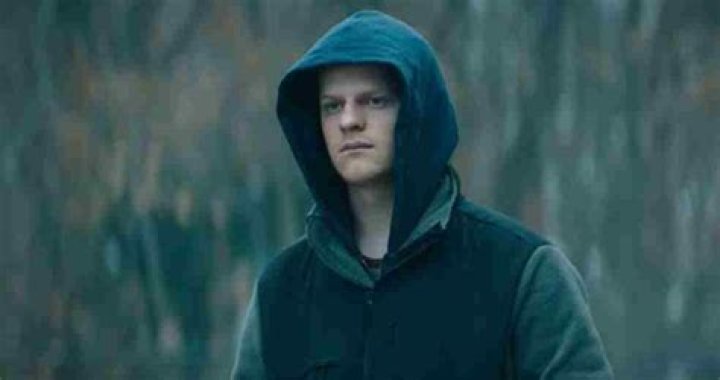 Know About Lucas Hedges; Girlfriend, Movies, Age, Net Worth, Height
