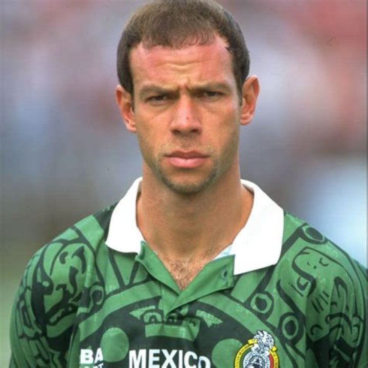 Luis Roberto Alves - Net Worth, Age, Height, Birthday, Bio, Wiki!