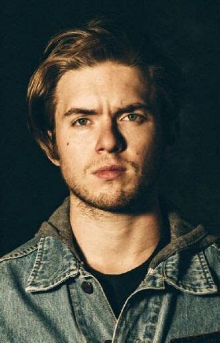 Bachelor Nation Fans, showing love and support, want Luke Parker back!! EXPLORE His Wiki Facts and Net worth 2020