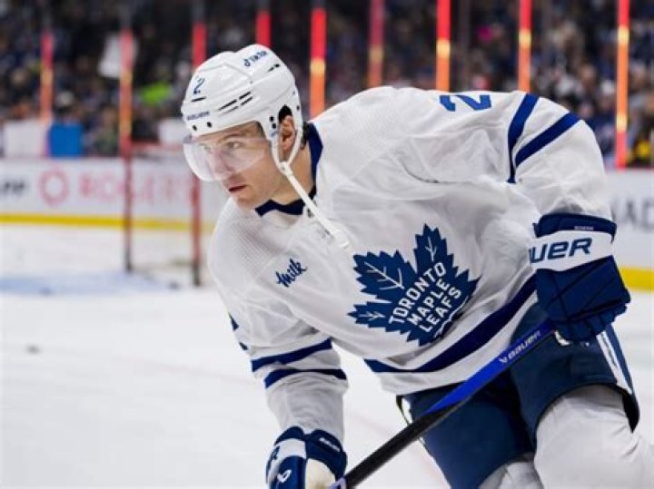 Luke Schenn Biography: Wife, Age, Net Worth, Children, Parents, Siblings, Stats, Contract