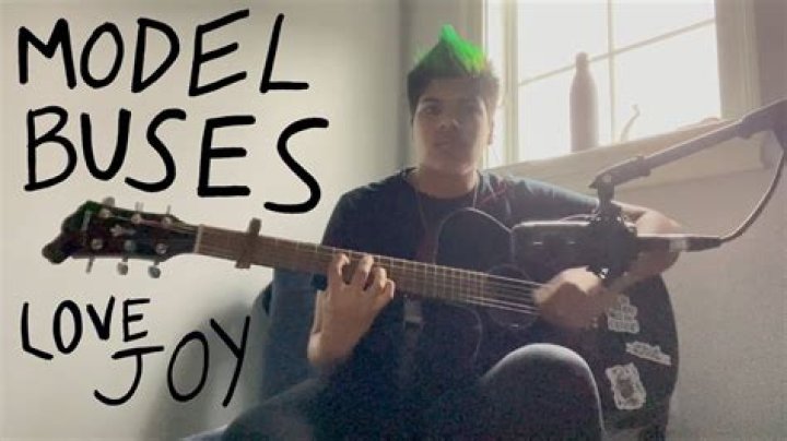 LYRICS: Lovejoy – Model Buses