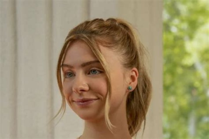 Maddie Phillips Boyfriend: Is She Dating Anyone? Her Dating History