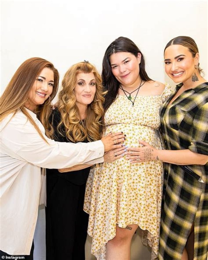 Fame | Madison De La Garza net worth and salary income estimation Jan, 2024