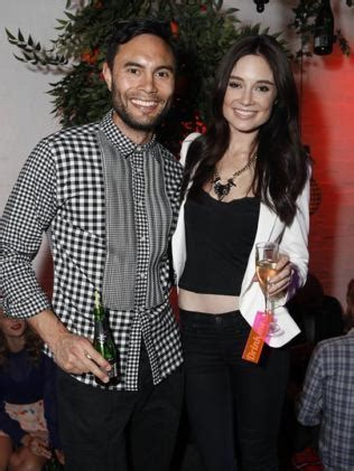 
Who is Simon Phan ? Wiki, Age, Wife, Net Worth, Parents, Career	