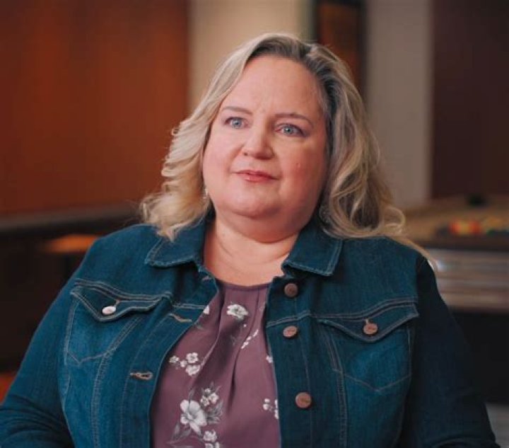 Mara Hobel Net Worth, Age, Height, Bio, Birthday, Wiki!