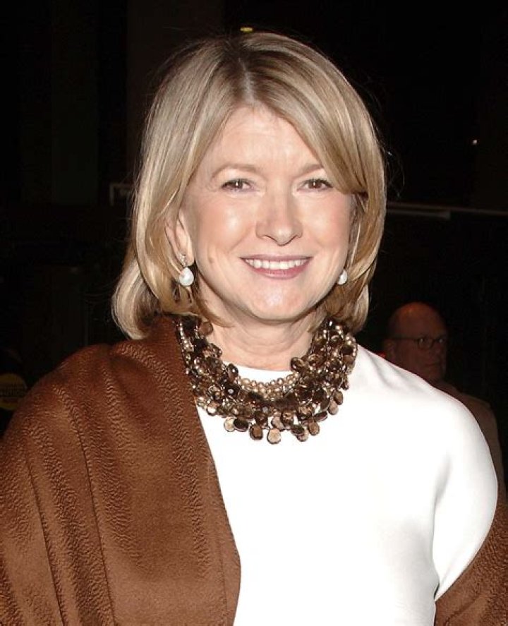 Martha Stewart Net Worth, Age, Height, Bio, Birthday, Wiki!